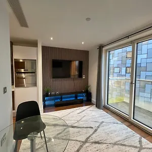 https://apt-in-canary-wharf.brighton-hotels-england.com